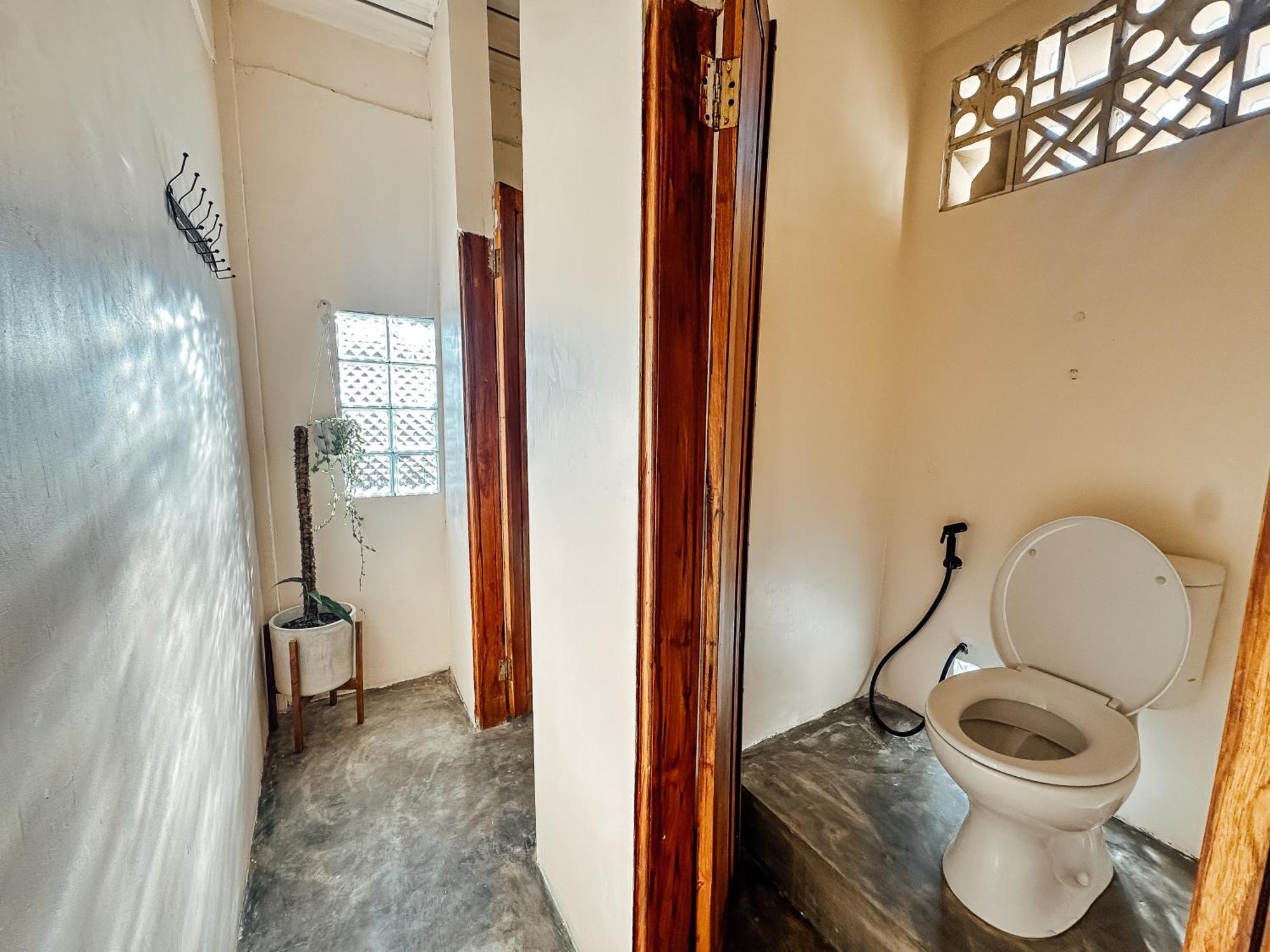 Auberge de jeunesse De Nata à Labuan Bajo Extérieur photo